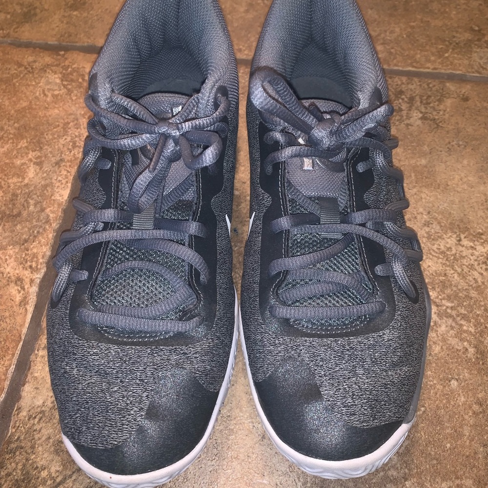 KD Size 4 Basketball Shoes Mint Condition